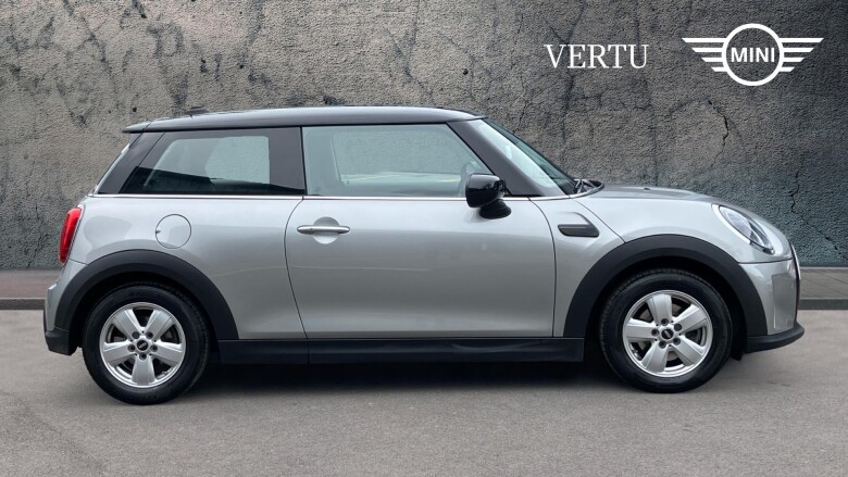 MINI Hatchback 1.5 Cooper Classic Premium 3dr Auto Petrol Hatchback